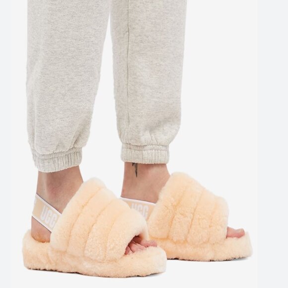 UGG Fluff Yeah Scallop Slides  Color: Peach Size 6 - Picture 2 of 7